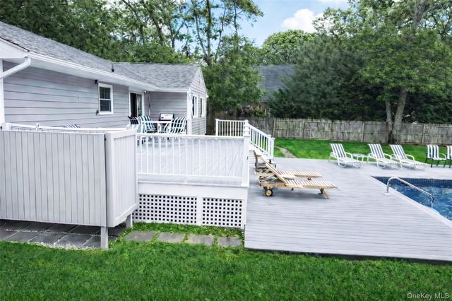 36 Matthews Drive, Remsenburg, NY 11960