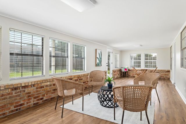 3440 Cleveland Avenue, Groves, TX 77619