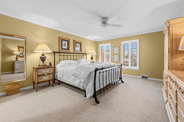 126 Windwood Pointe Street, Saint Clair Shores, MI 48080