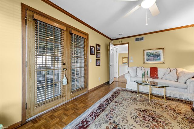 126 Windwood Pointe Street, Saint Clair Shores, MI 48080