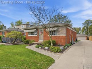 23701 Lakewood Street, Saint Clair Shores, MI 48082