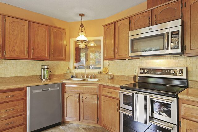 6201 S RIDGEWOOD RD, Columbia, MO 65203