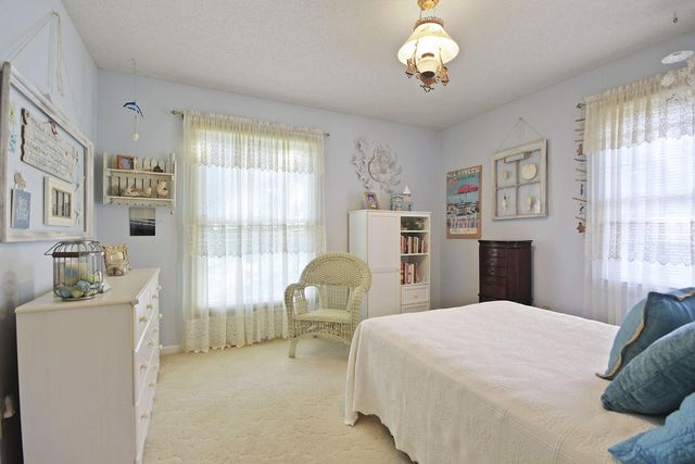 6201 S RIDGEWOOD RD, Columbia, MO 65203