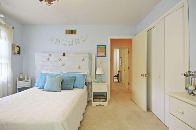 6201 S RIDGEWOOD RD, Columbia, MO 65203