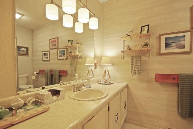 6201 S RIDGEWOOD RD, Columbia, MO 65203