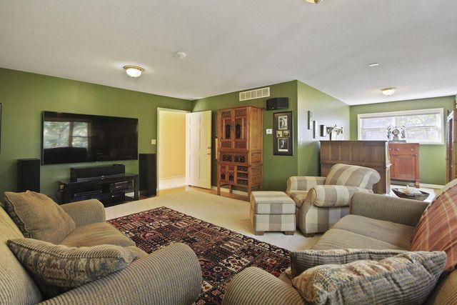 6201 S RIDGEWOOD RD, Columbia, MO 65203