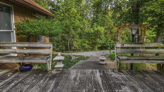 6201 S RIDGEWOOD RD, Columbia, MO 65203