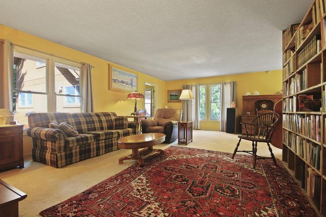 6201 S RIDGEWOOD RD, Columbia, MO 65203