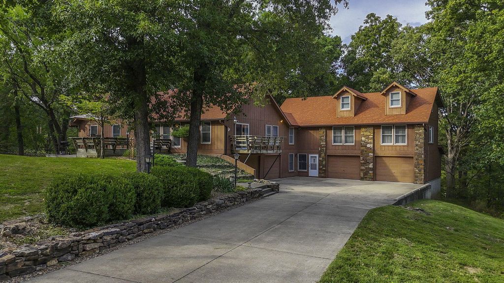 6201 S RIDGEWOOD RD, Columbia, MO 65203