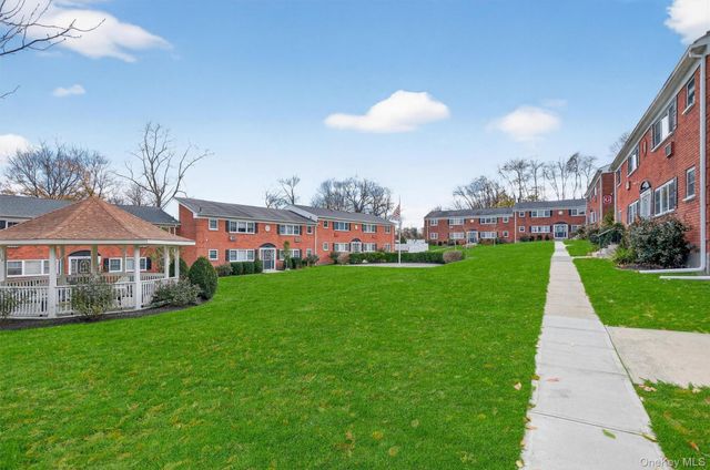 1879 Crompond Road F13, Peekskill, NY 10566