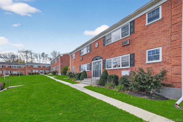 1879 Crompond Road F13, Peekskill, NY 10566