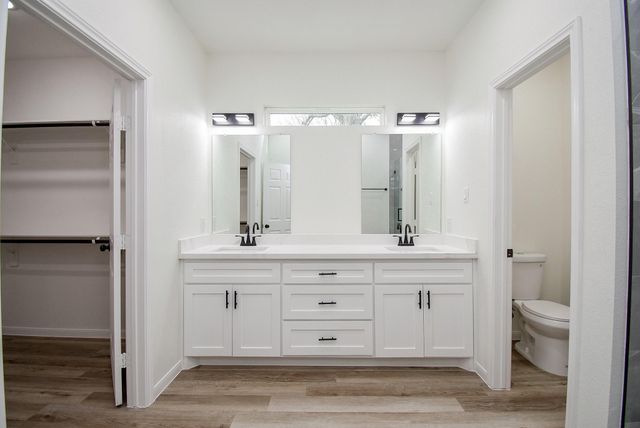 2139 Counter Point Drive, Houston, TX 77055