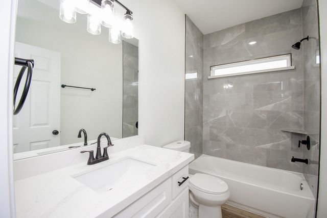 2139 Counter Point Drive, Houston, TX 77055