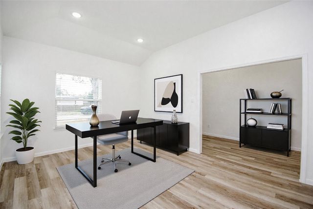 2139 Counter Point Drive, Houston, TX 77055