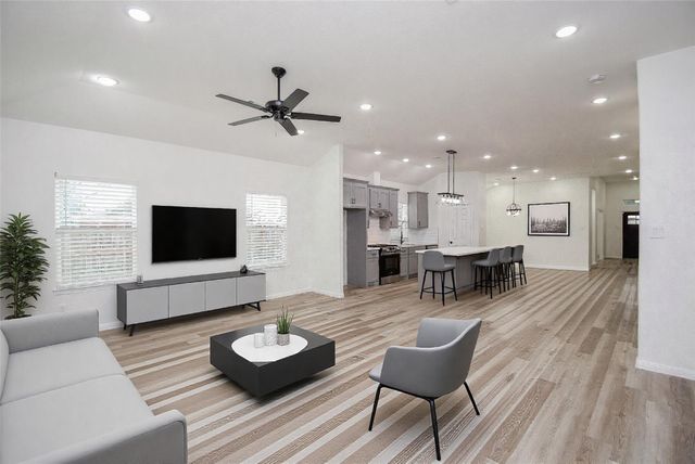 2139 Counter Point Drive, Houston, TX 77055