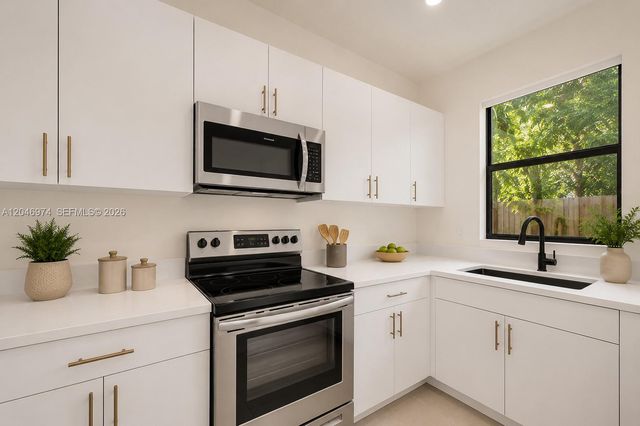 12887 SW 234th St, Homestead, FL 33032