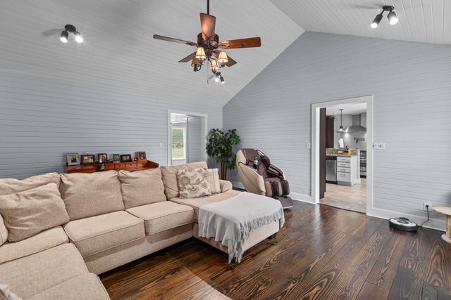 3612 Ironworks Road, Georgetown, KY 40324