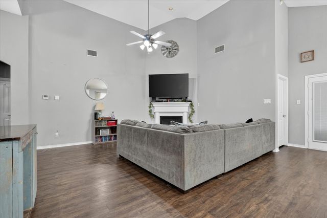 8868 Trace Ridge Parkway, Fort Worth, TX 76244