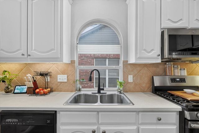 8868 Trace Ridge Parkway, Fort Worth, TX 76244