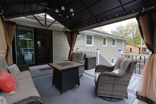 19 Beach Drive, Kingston, NH 03848