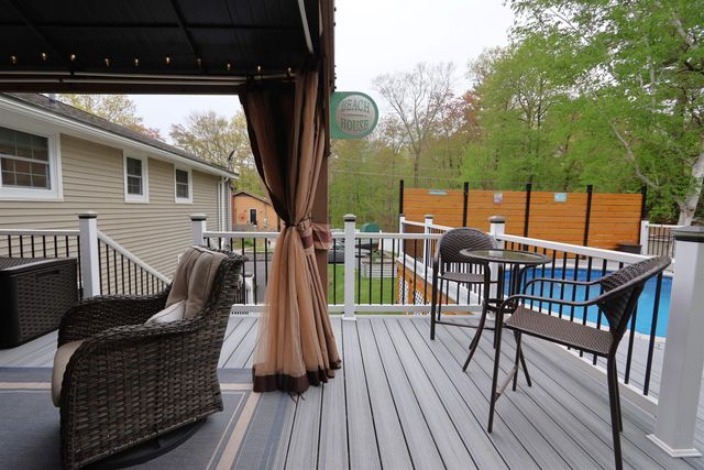 19 Beach Drive, Kingston, NH 03848