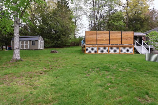 19 Beach Drive, Kingston, NH 03848