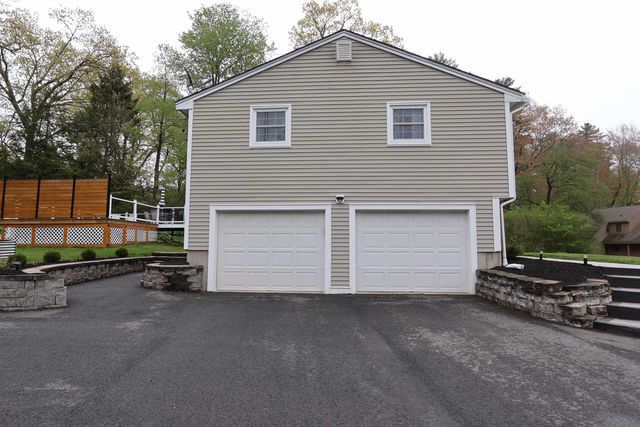 19 Beach Drive, Kingston, NH 03848
