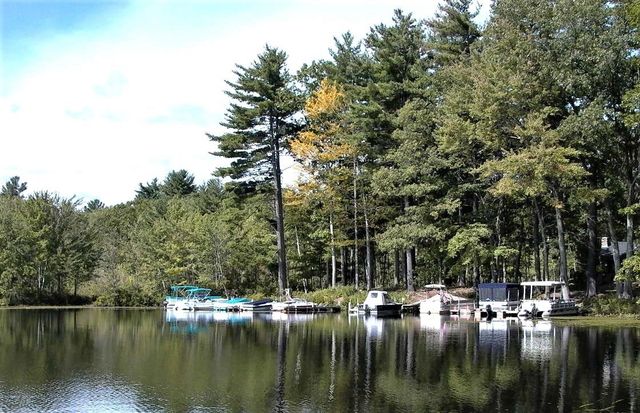 19 Beach Drive, Kingston, NH 03848
