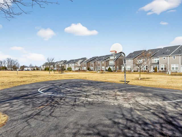 509 Watercress Drive, Aurora, IL 60504