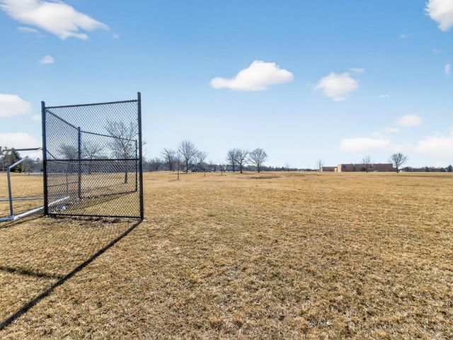 509 Watercress Drive, Aurora, IL 60504