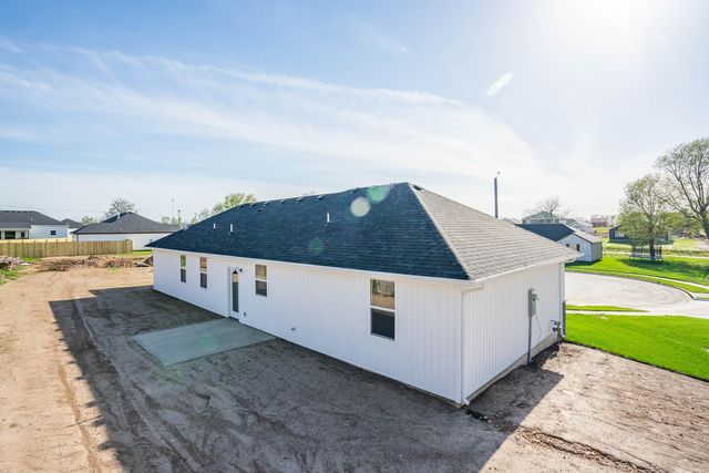 1213 North London Place, Republic, MO 65738