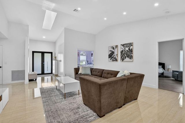 19700 Sedgefield Terrace, Boca Raton, FL 33498