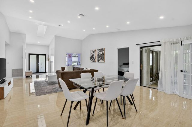 19700 Sedgefield Terrace, Boca Raton, FL 33498