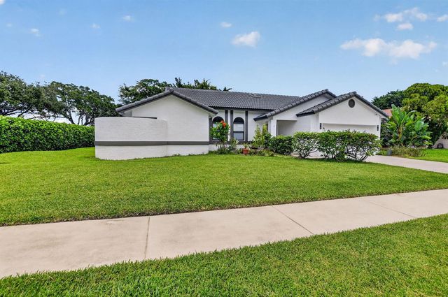 19700 Sedgefield Terrace, Boca Raton, FL 33498