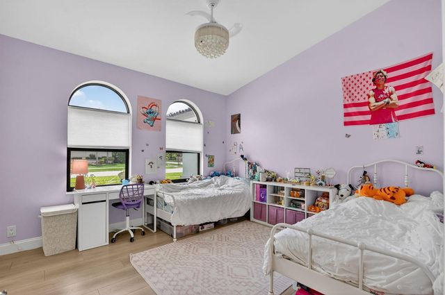 19700 Sedgefield Terrace, Boca Raton, FL 33498