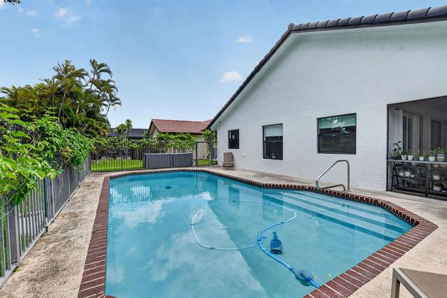 19700 Sedgefield Terrace, Boca Raton, FL 33498