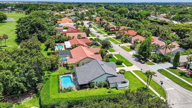 19700 Sedgefield Terrace, Boca Raton, FL 33498