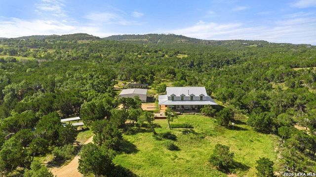 1101 Windy Hills Rd, Dripping Springs, TX 78620