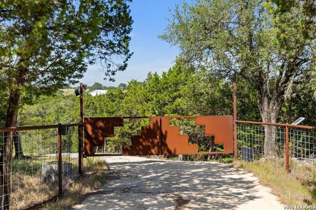 1101 Windy Hills Rd, Dripping Springs, TX 78620