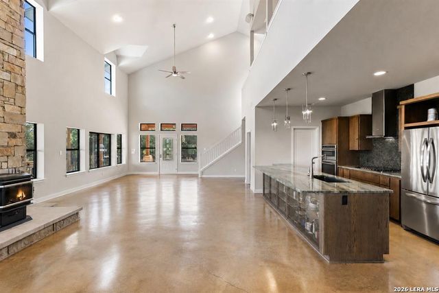 1101 Windy Hills Rd, Dripping Springs, TX 78620