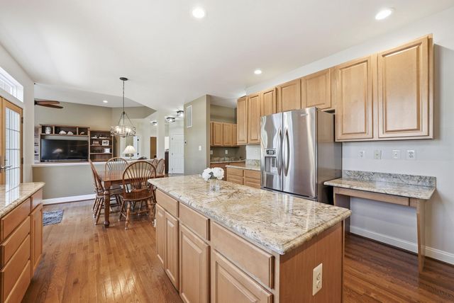 704 GODFREY CT SE, Leesburg, VA 20175