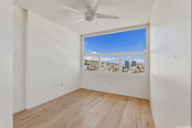 801 S King Street 3102, Honolulu, HI 96813
