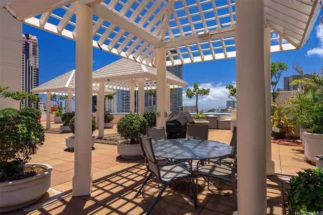 801 S King Street 3102, Honolulu, HI 96813