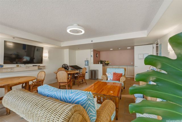 801 S King Street 3102, Honolulu, HI 96813
