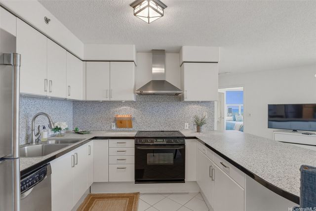 801 S King Street 3102, Honolulu, HI 96813