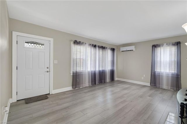 1132 Orcutt AVE, Newport News, VA 23607