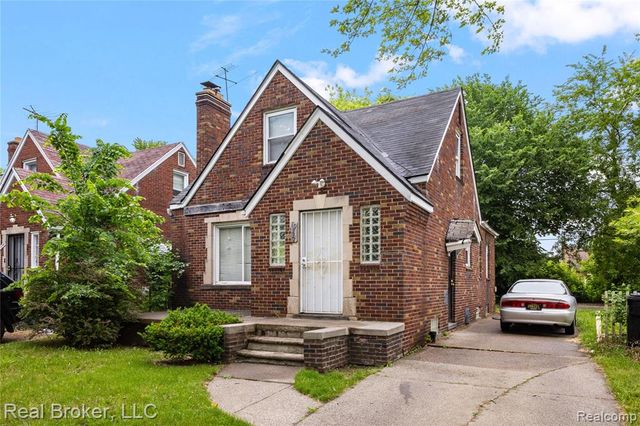 19332 Westphalia Street, Detroit, MI 48205