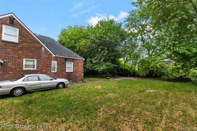 19332 Westphalia Street, Detroit, MI 48205