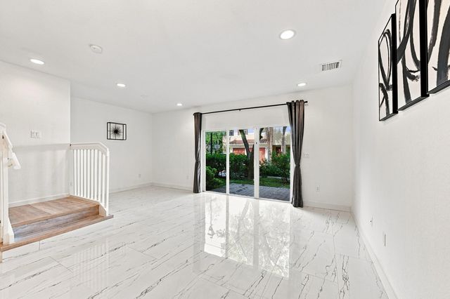 3105 NW 25TH Terrace, Oakland Park, FL 33309