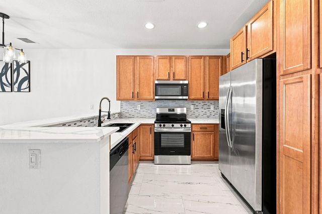 3105 NW 25TH Terrace, Oakland Park, FL 33309